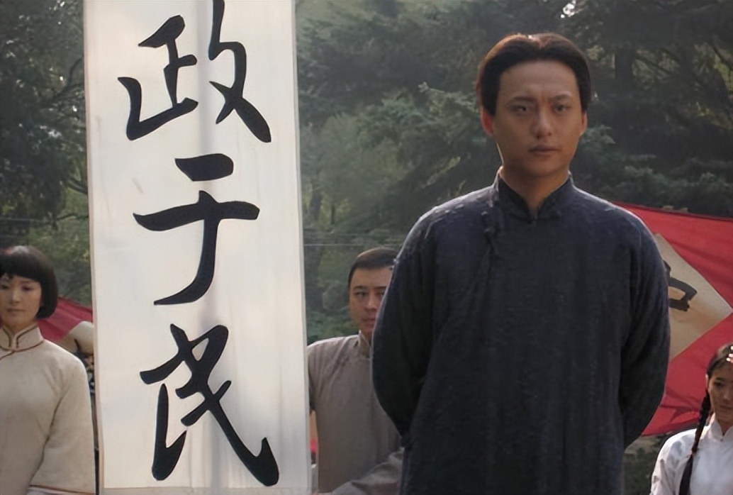 毛主席是如何点评刘备的？他有两个致命缺点，注定他无法统一三国