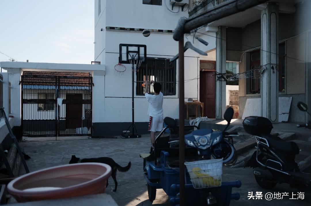 住在上海郊区什么体验,住在上海的你对上海有什么感受