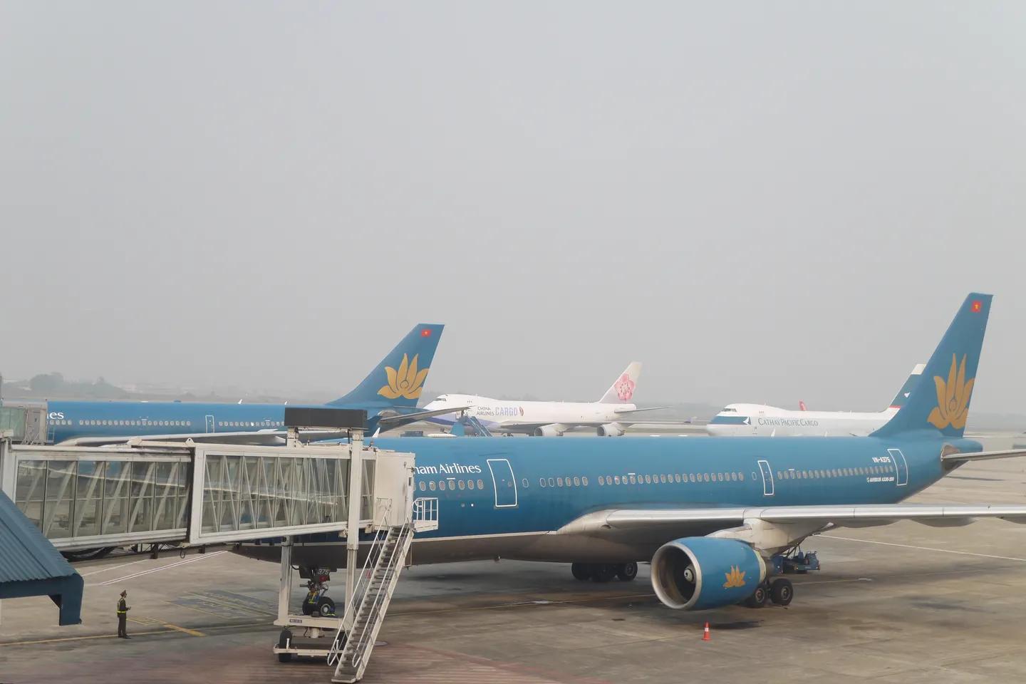 第一次去越南出机场,第一次坐飞机去越南河内