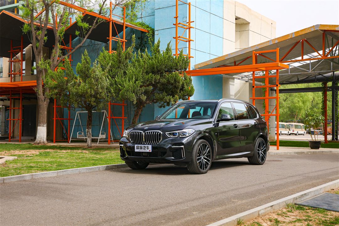 新款宝马x5值得买吗,2022款宝马x540im运动套装
