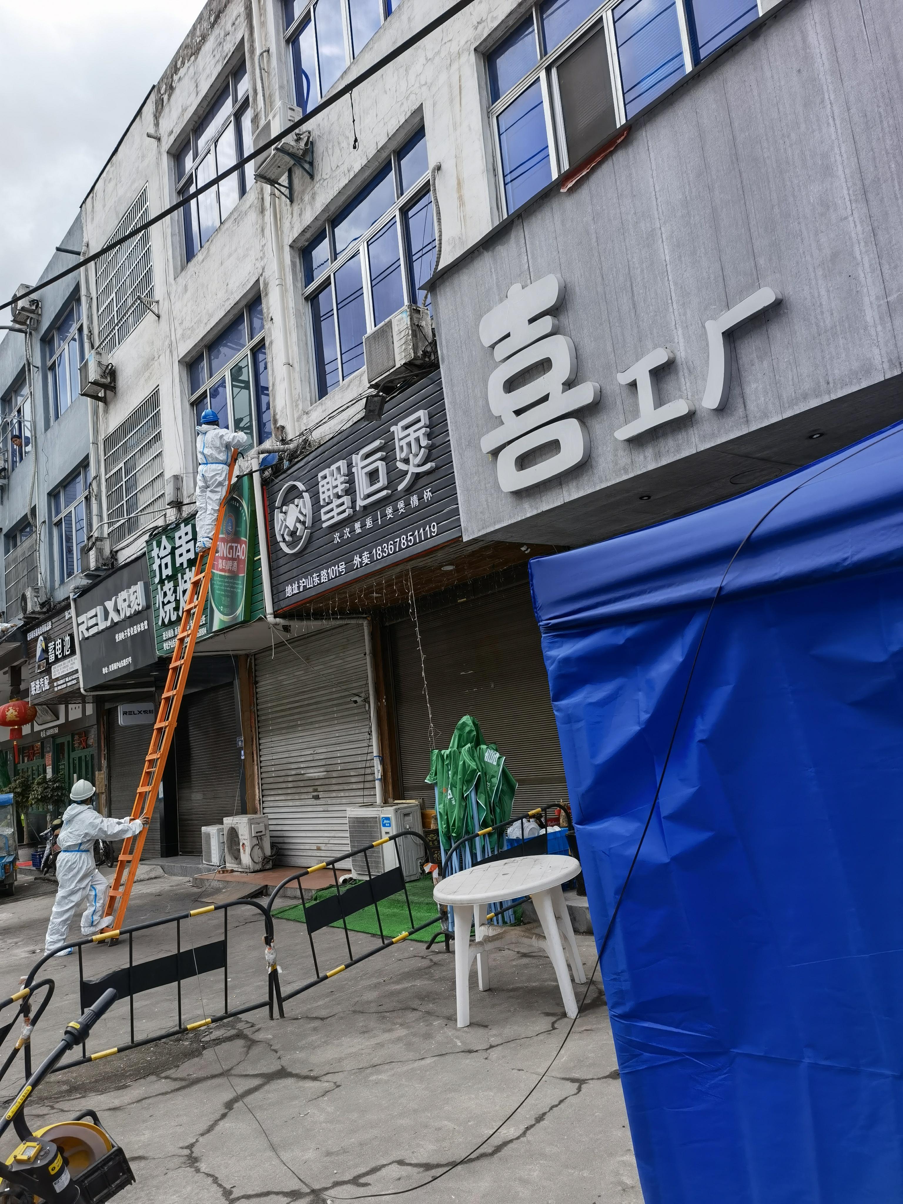 向抗疫英雄致敬民间故事,抗疫军队感人事例