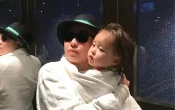 29岁长春女子生下五国混血,吉林女孩嫁国外回家生儿子