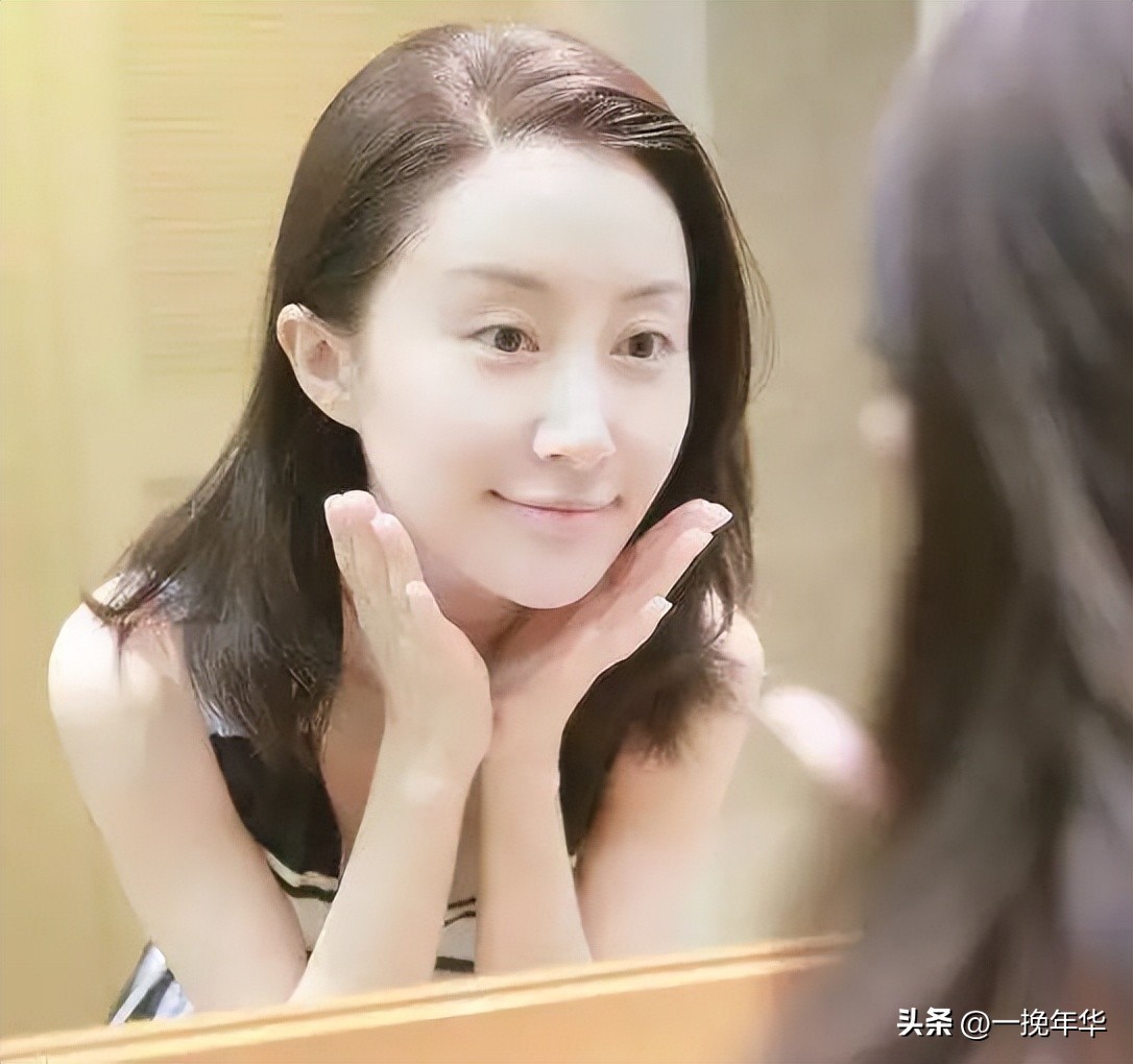 毛孔粗大痘印医美怎么解决,爆痘痘印多毛孔粗大烂脸怎么修复