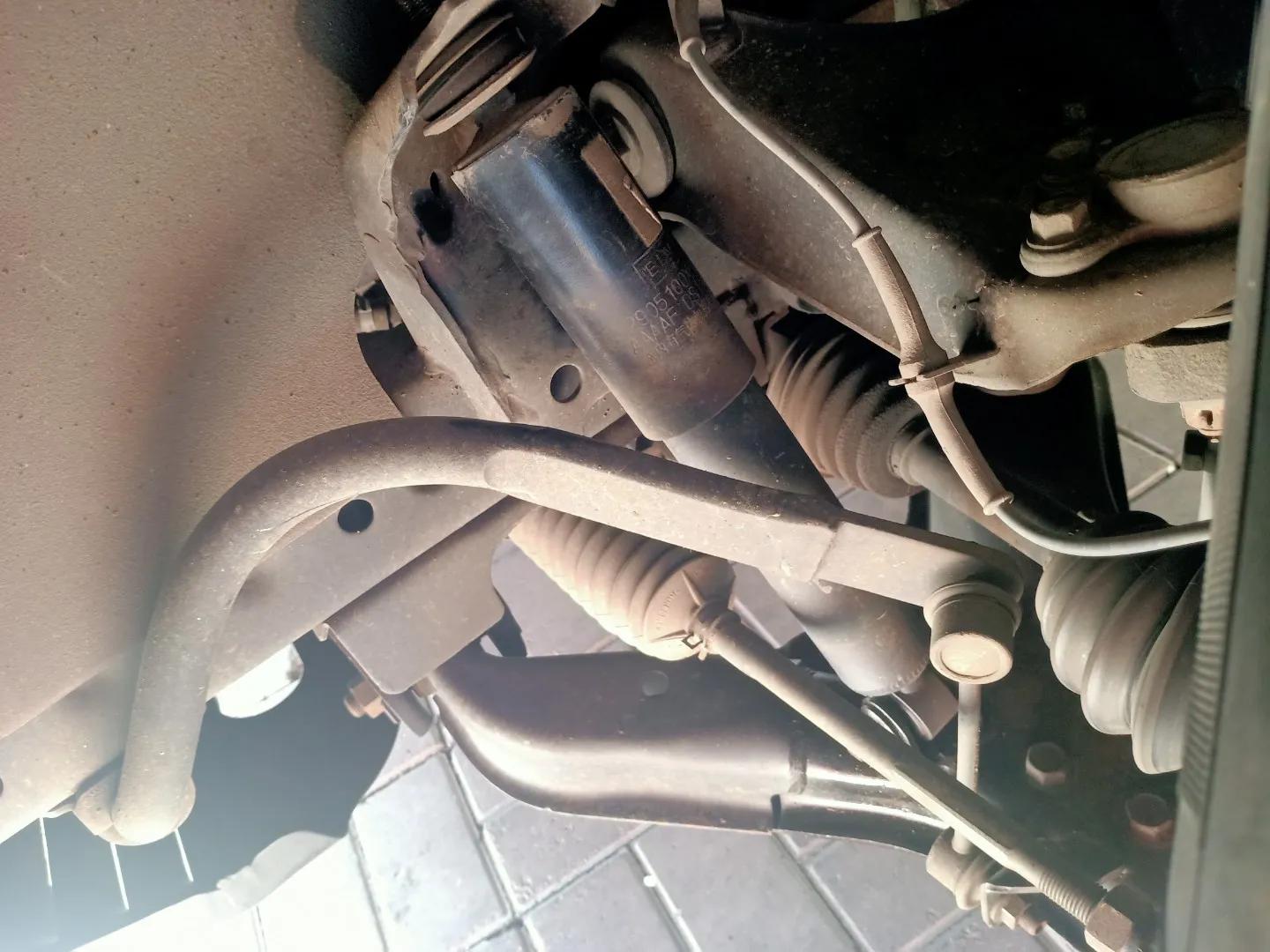 越野车换减震器需要定位吗,自己更换汽车减震器连杆