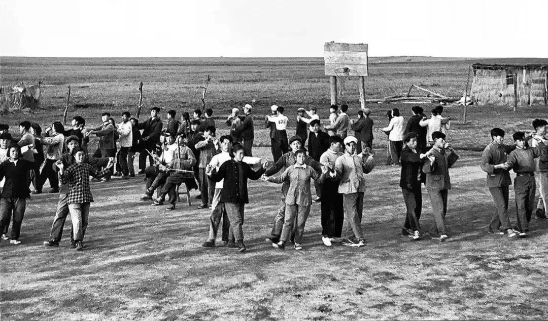 五四青年节歌曲合唱,五四青年节有哪些歌曲完整版的