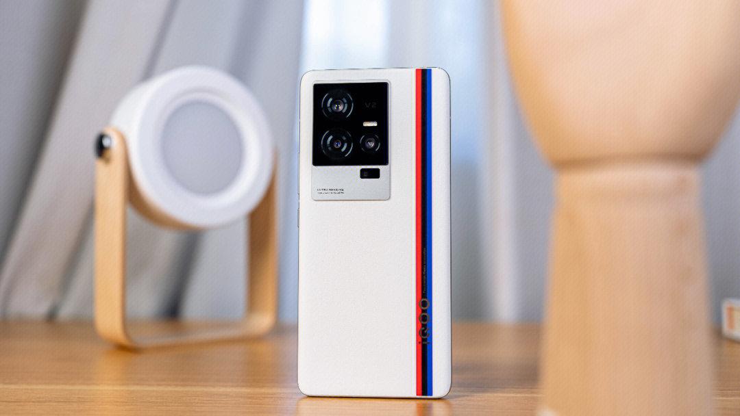 目前买手机哪一款最合适,2020值得买的4部手机千万别入坑