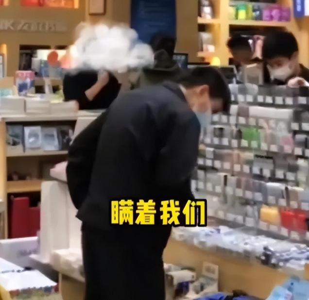 被挂上热搜的“*书禁**”事件：这样的原生家庭，究竟有多可怕？