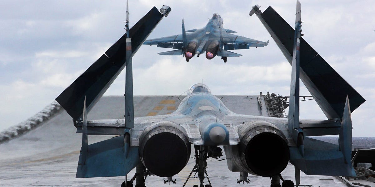 魔改新款歼15,魔改歼15