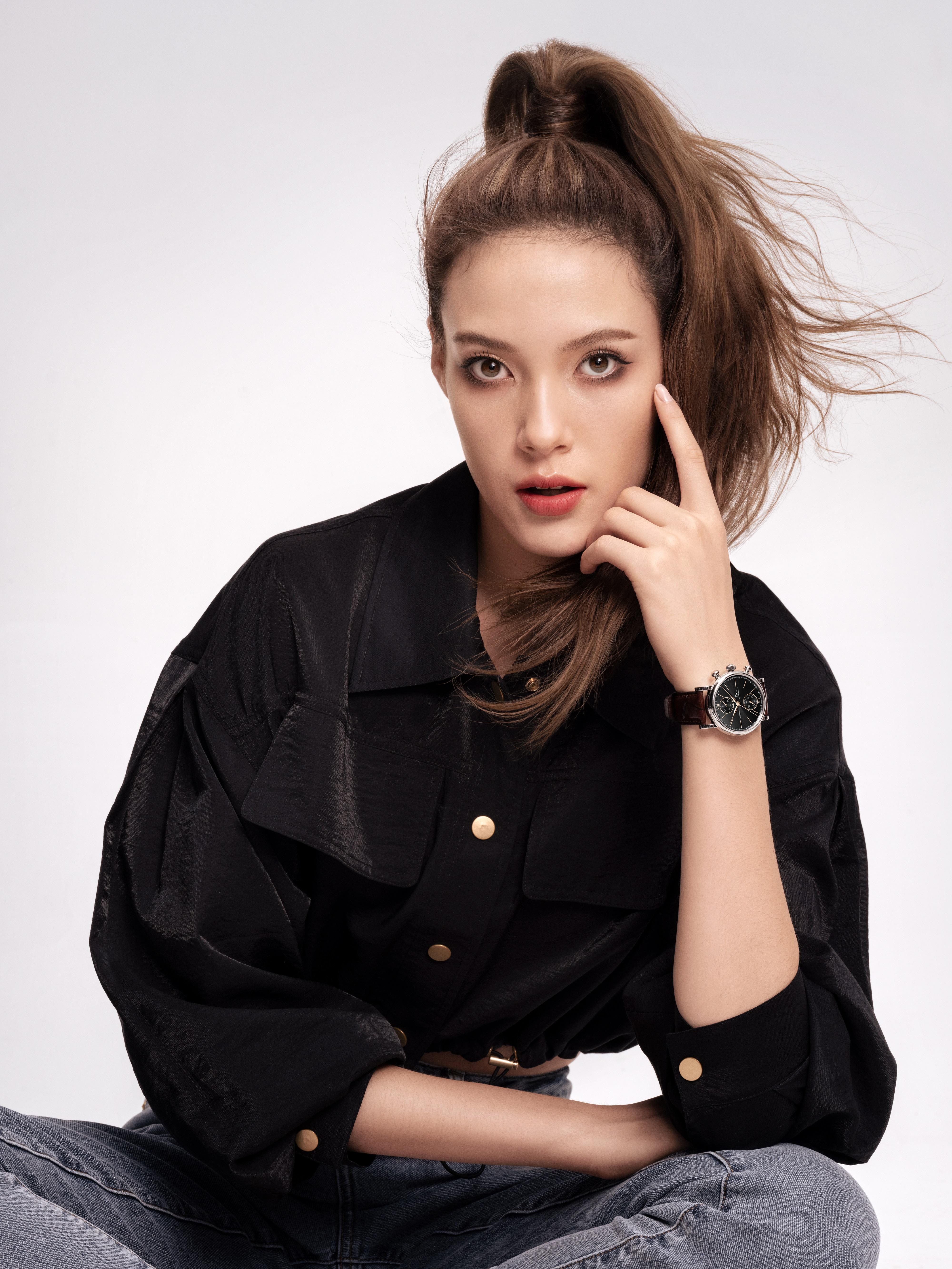 吃韭菜盒子涂美甲，轻松闯入决赛，谷爱凌这小姑娘到底啥人设