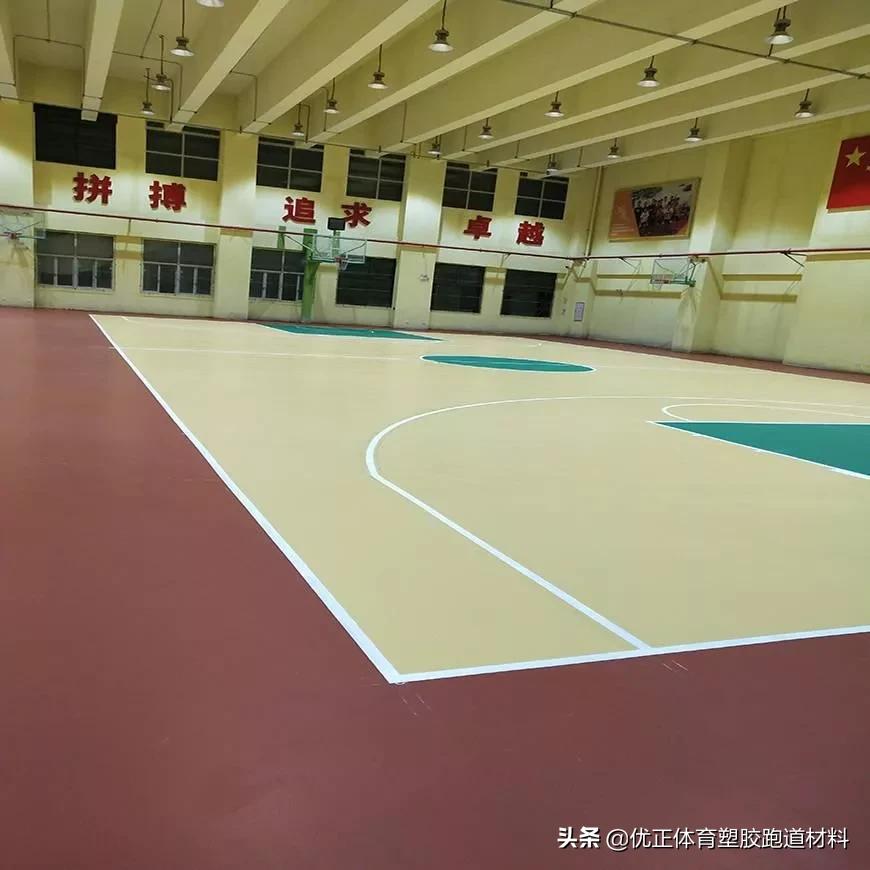 做篮球场地面都有什么材料,室外篮球场地面材料