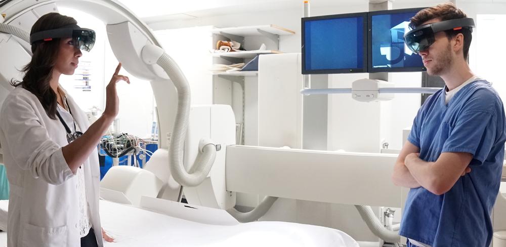 87日报：苹果申请AppleR1等新商标；Quest3或配备Elite头带