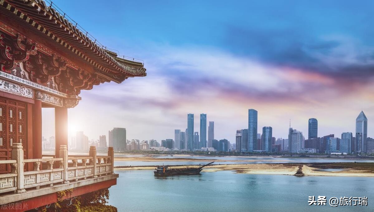 到重庆还没去哪里玩过,去过很多地方唯独没有去过重庆