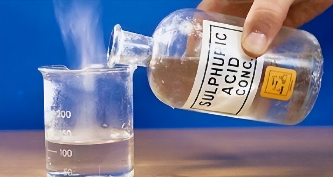 硫酸为啥能腐蚀任何物体,硫酸的威力有什么可怕之处