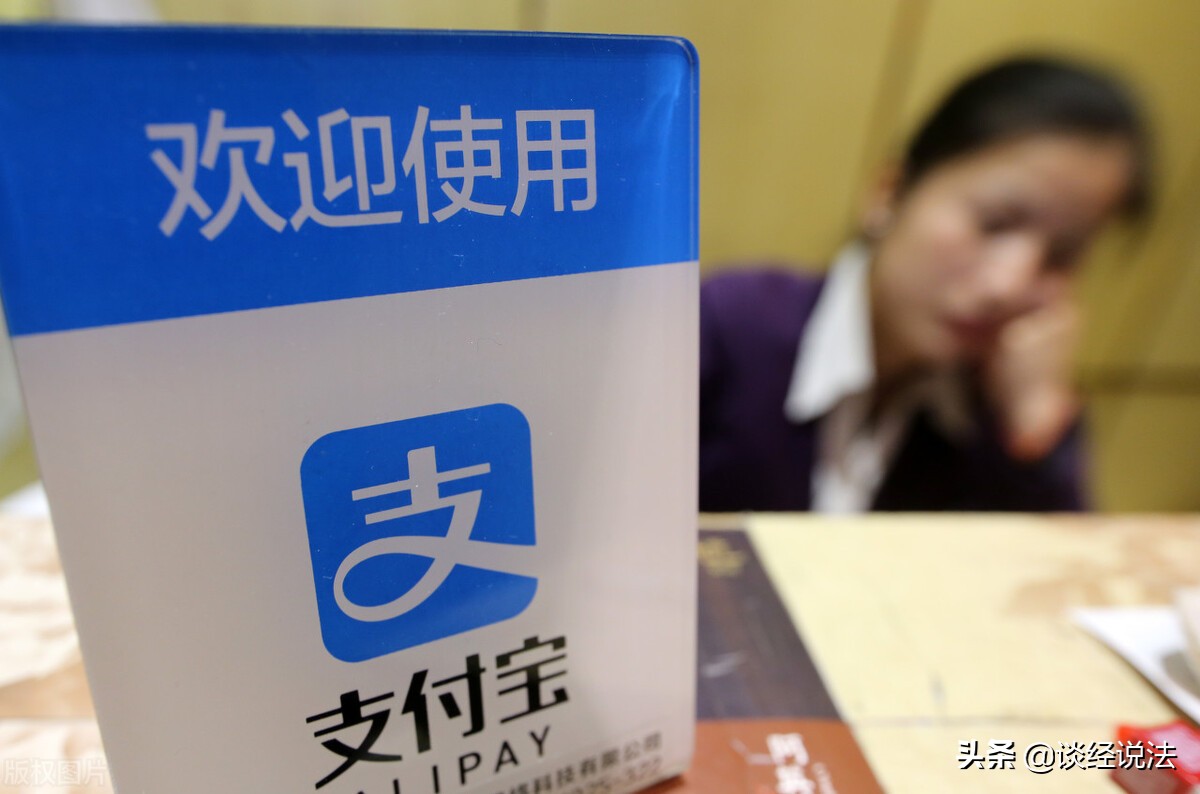 贩卖信息获利20万怎么判刑,贩卖别人的商品犯法吗