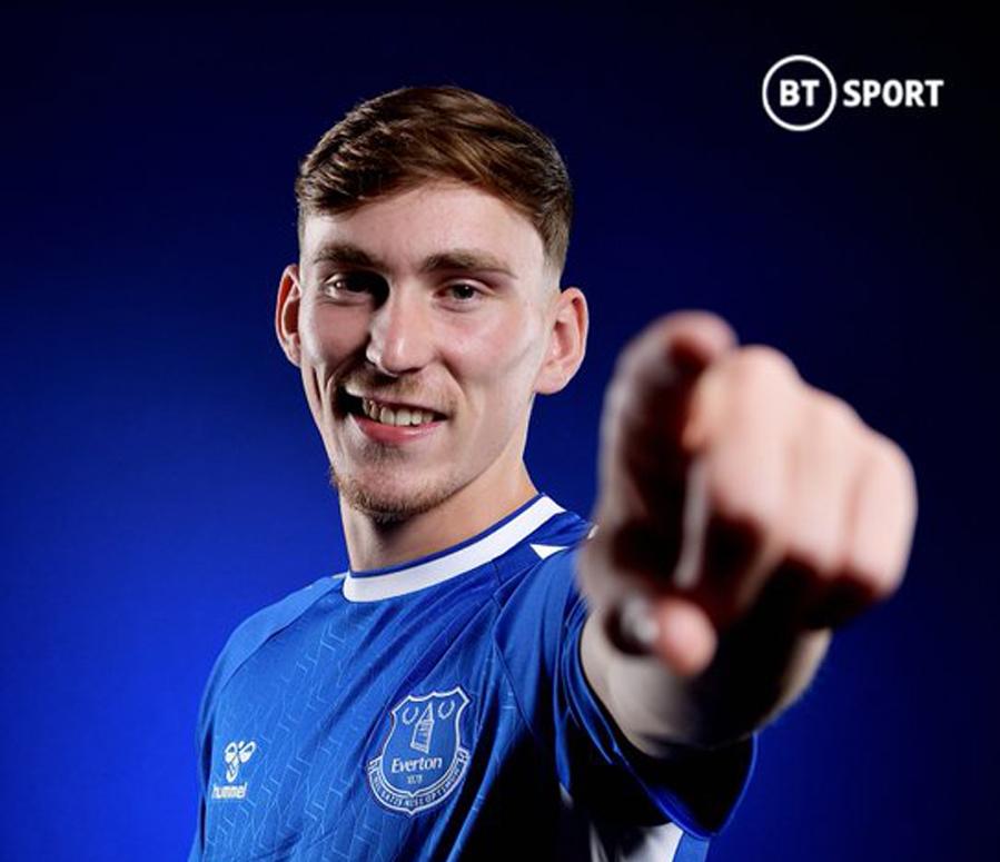 c罗转会至曼联最新阵容,c罗加盟曼联曼联的阵容