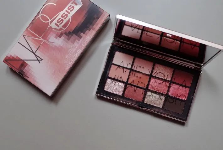 适合新手的眼影盘一盘搞定,眼影新手万能画法