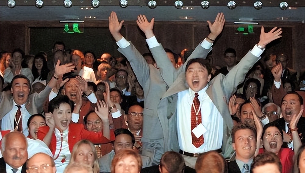 建造鸟巢花费34亿到底是亏还是赚,34亿建的鸟巢回本了吗