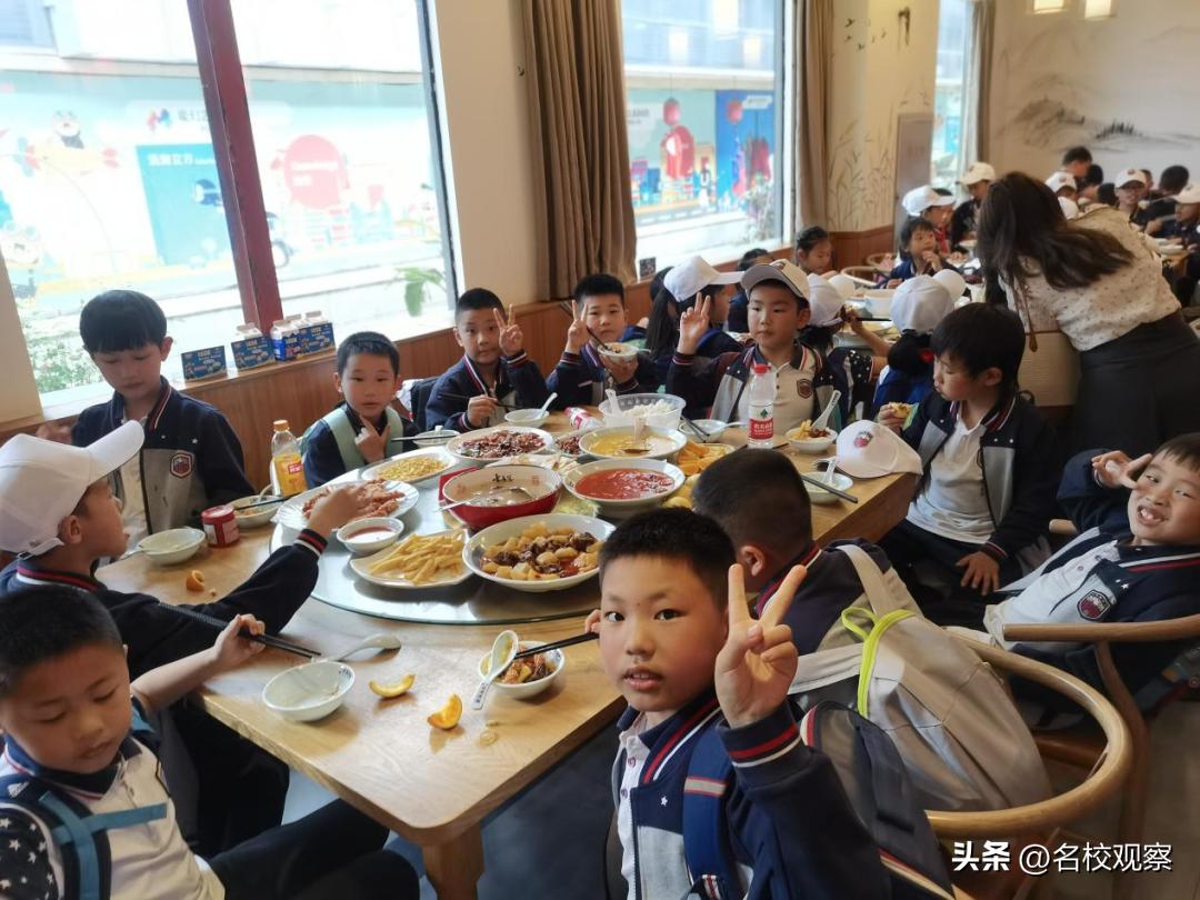 蔚蓝做苍穹，鱼儿变繁星！新川学子，走进浩海立方，探秘无限海洋