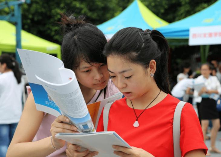 专科专业就业前景最好的三个专业,就业率高的专业专科十大最好专业