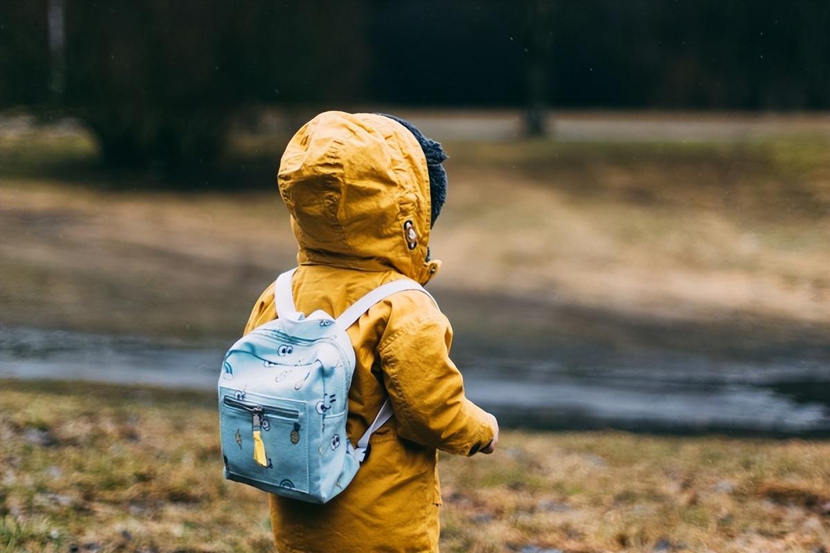 一年级孩子上学闹情绪怎么办,一上学就哭闹怎么缓解