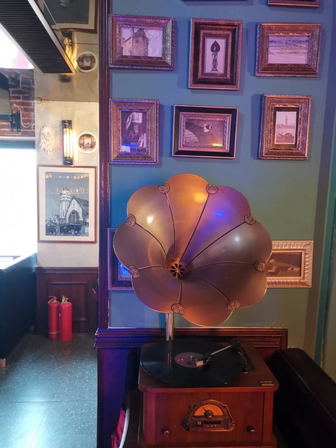 从“江湖”到酒吧,我一天穿越了古今!