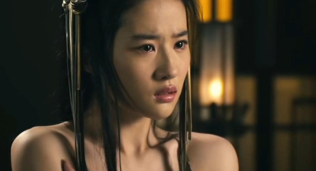 明星嘴唇薄怎么改善的,明星嘴唇变薄对比