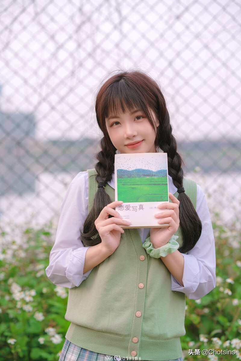 校园f4拍照足球场,校园姐妹拍照足球场