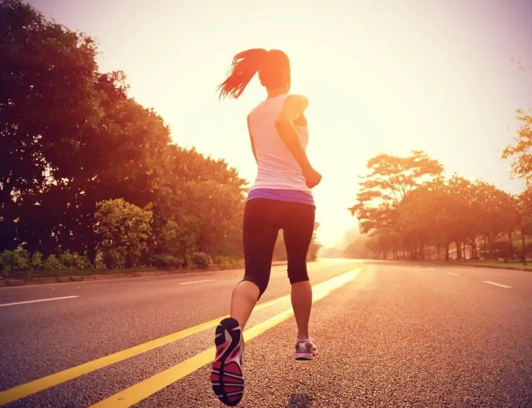 人类从古猿进化成人的盆骨的变化,人类的屁股到底有多奇怪