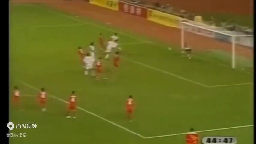 画面模糊的中国男子足球队,中国男足高光时刻照片2002