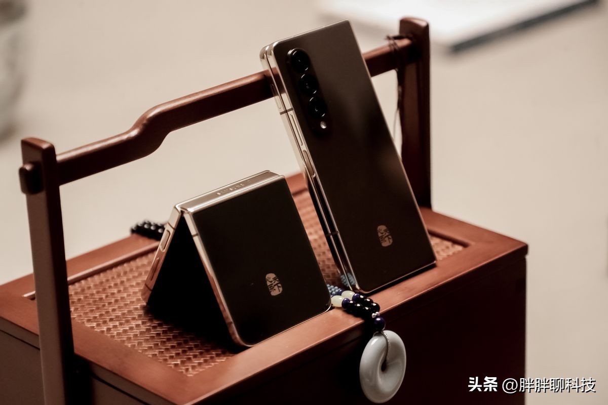 三星w23折叠屏手机一年使用感受,三星w23flip折叠屏深度评测