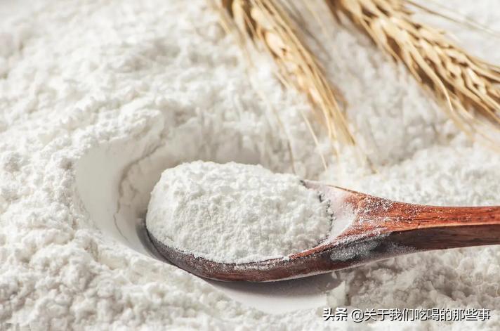 买面粉优质跟特精区别,高筋粉中筋粉和低筋粉有什么区别
