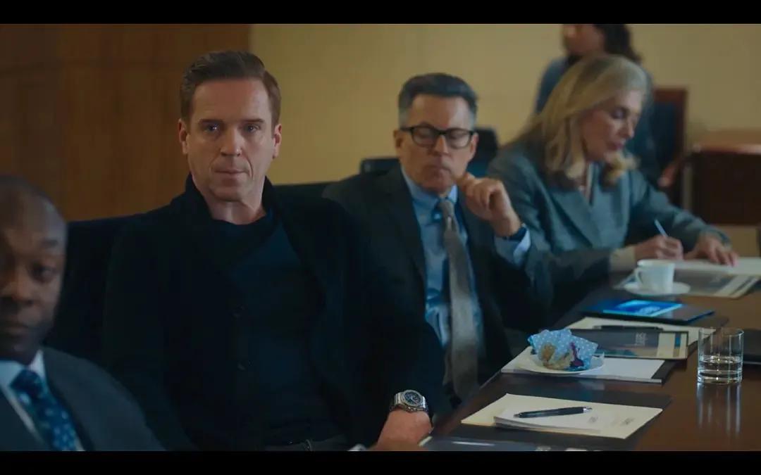 一定要让自己看起来很有钱的样子,让你的照片变得看起来很高级