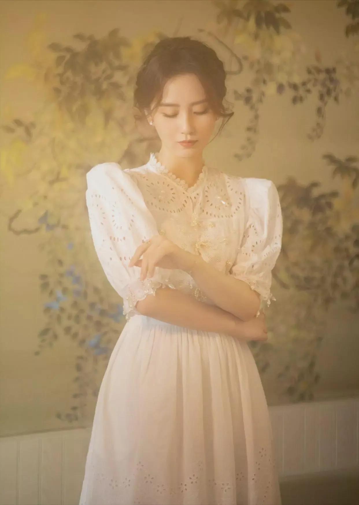 刘亦菲和宋轶谁更美,刘亦菲宋轶最新写真