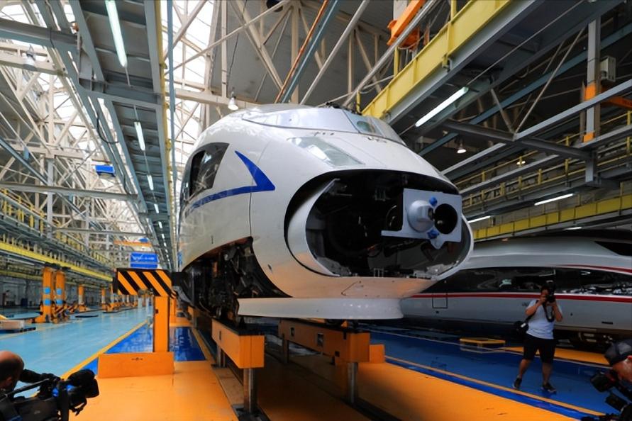 中国高铁与日本高铁耗电,中国高铁耗电远高于日本新干线