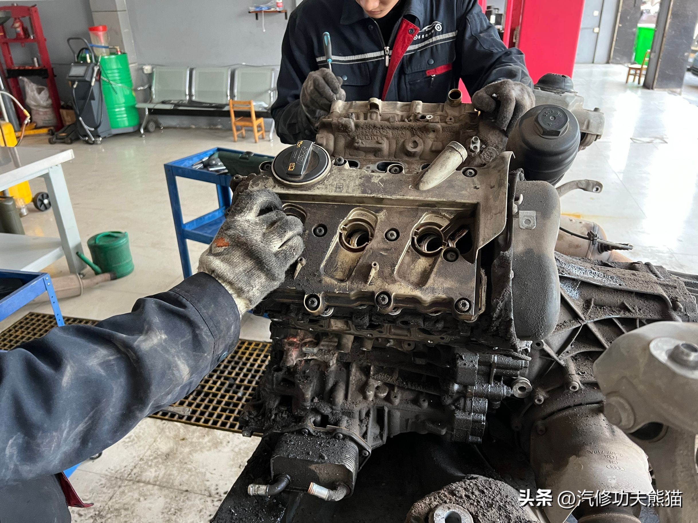 翻新60年前的奥迪,老车翻新奥迪a6发动机