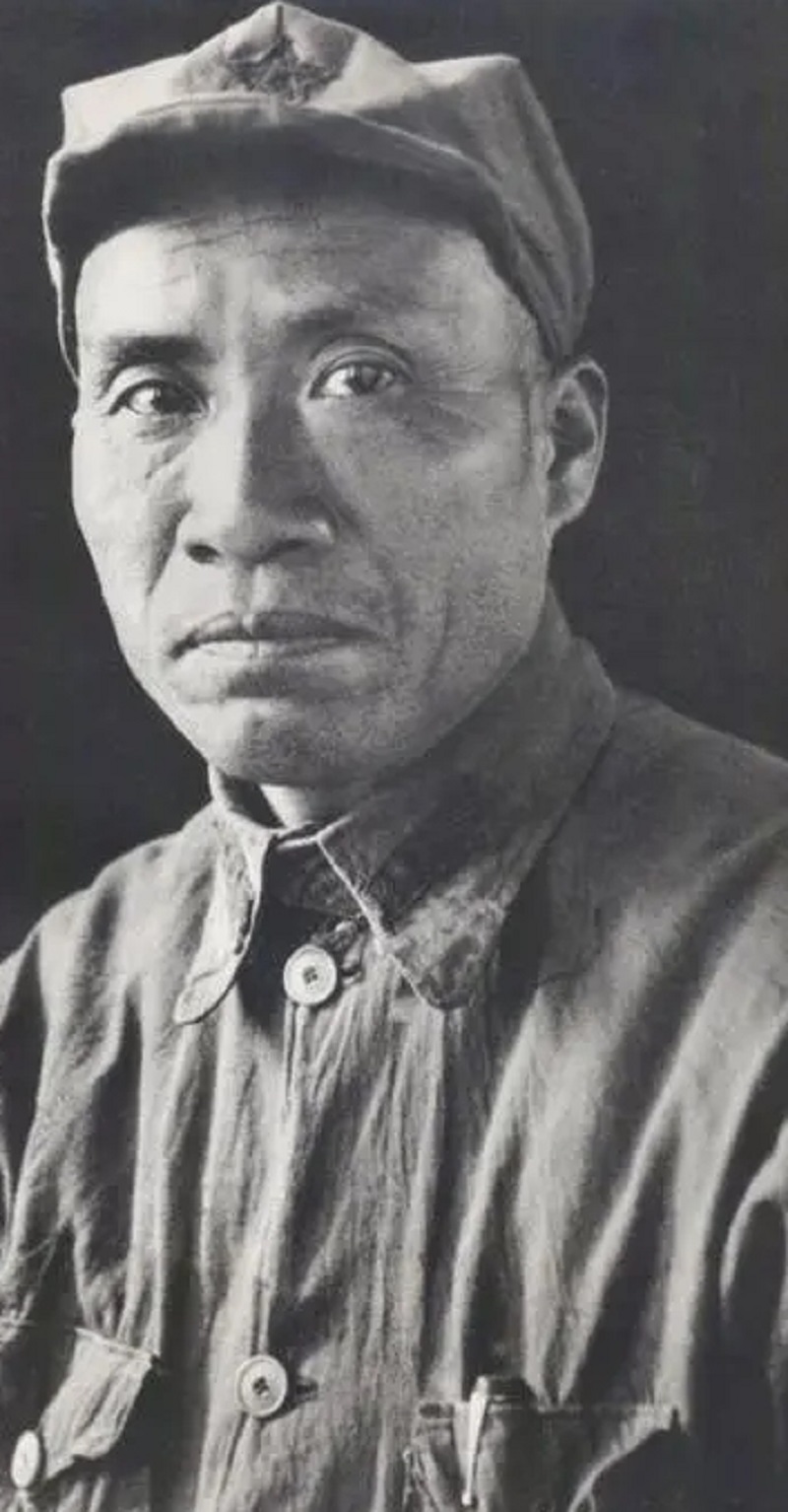 1955年,十大元帅名单一出令蒋介石沉默,他对各位元帅有何评价?