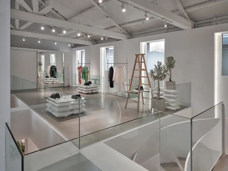 逛本土买手店，怎么跟开盲盒似的？