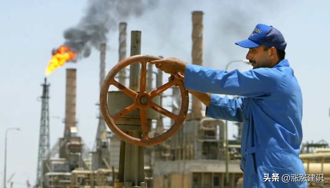 西方对中国的4重“剥削”，夺走大部分利润，敲骨吸髓