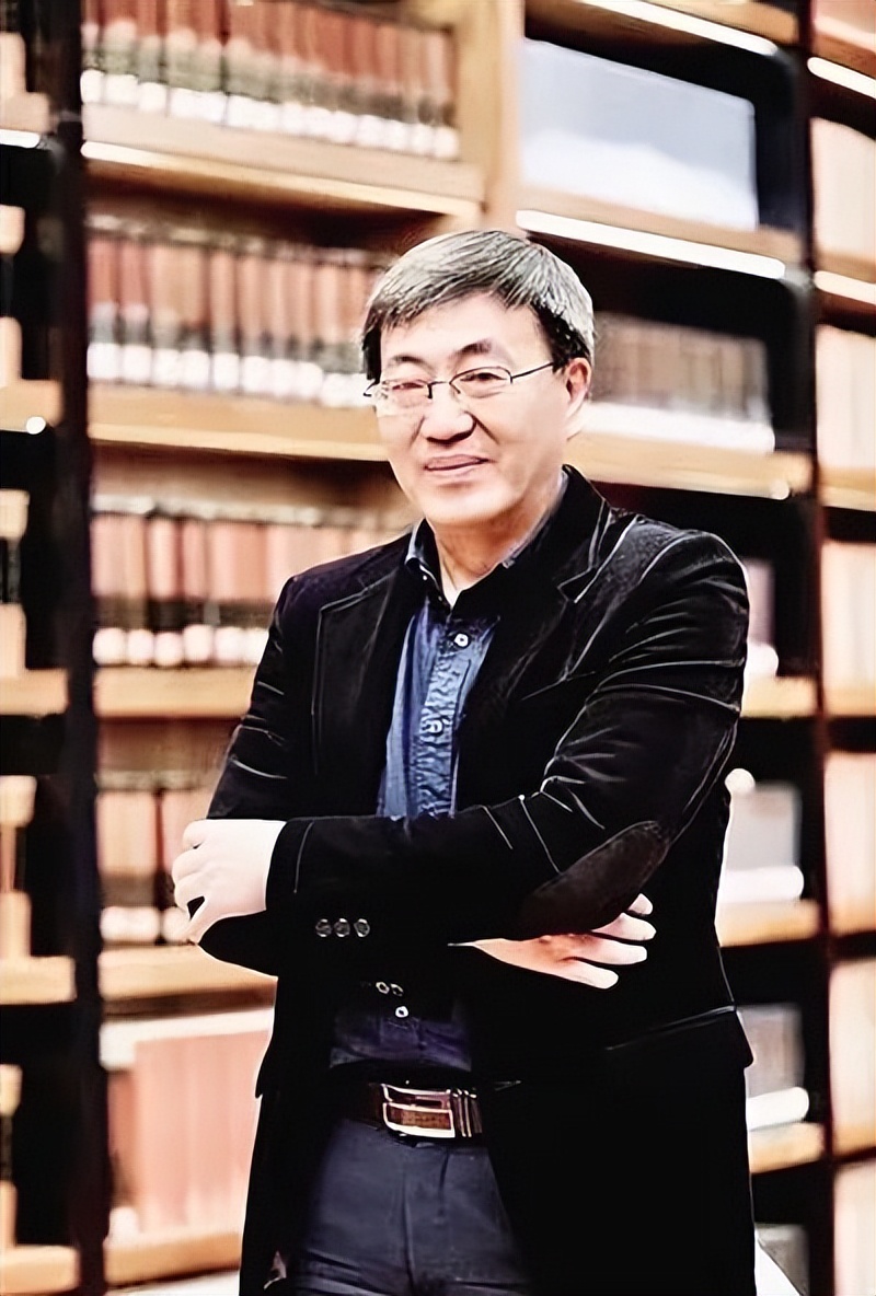 促进各民族共同团结共同奋斗发展,共同铸牢中华民族共同体意识