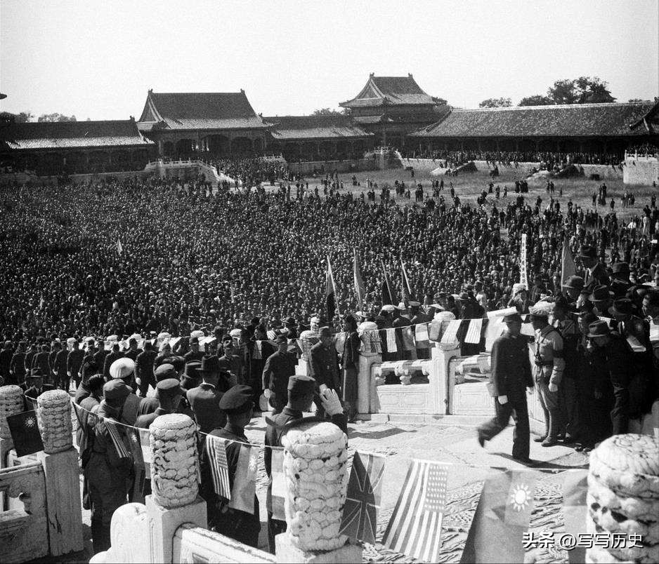 日本无条件投降盟军受降仪式,日本无条件投降发生在哪