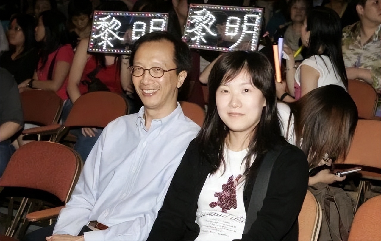 伏明霞结婚后在香港哪里生活,跳水运动员伏明霞婚姻现状