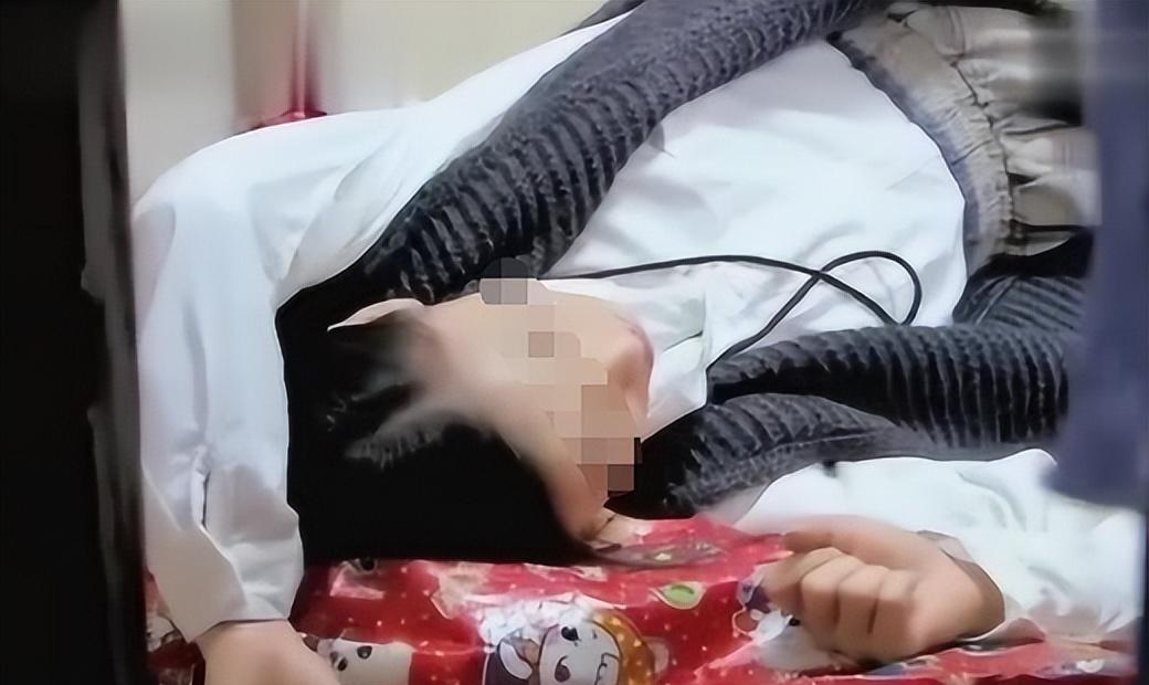 “*爱性**陷阱：丈夫、发小、我，三人*欲情**纠葛”