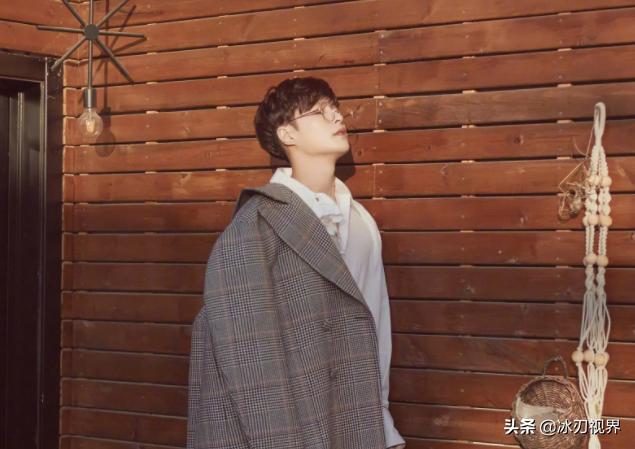 张艺兴努力才是唯一的捷径,张艺兴的座右铭是越努力越幸运吗