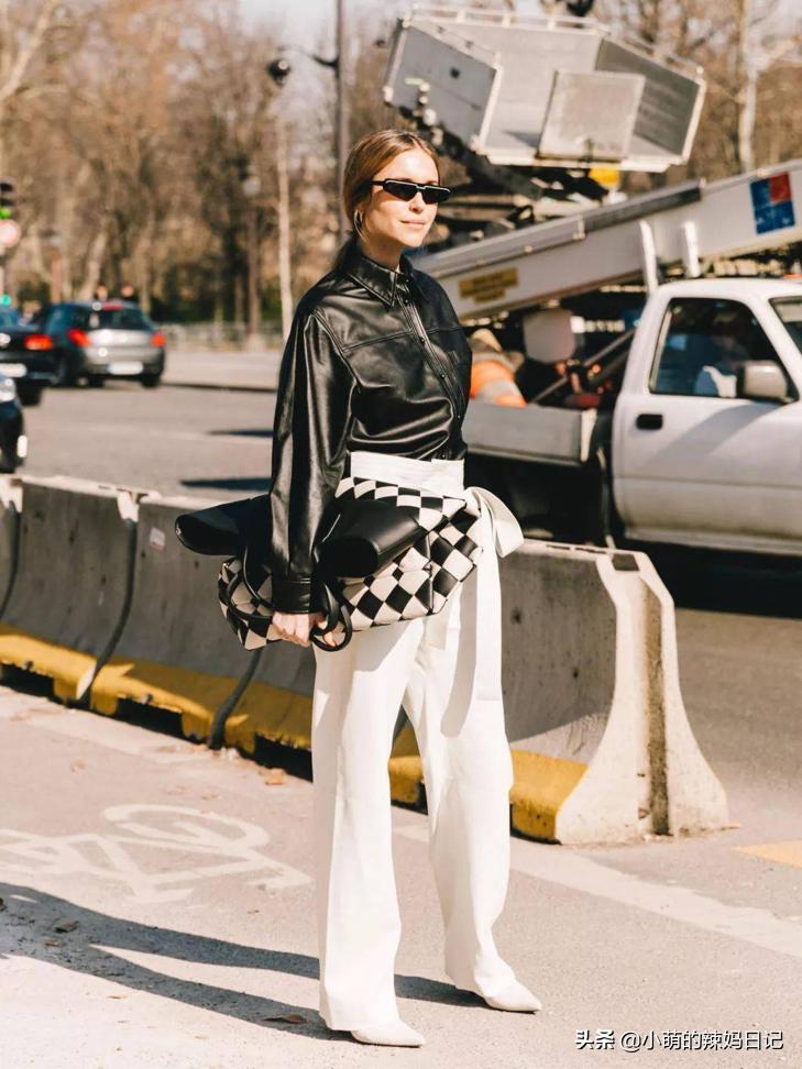 今年火了一种裤子叫“地板裤”,显瘦显腿长,适合160以下女生穿