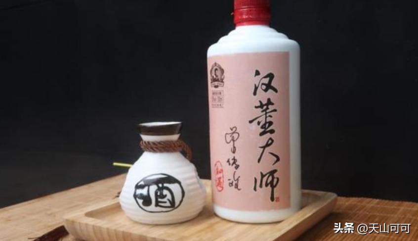 行家都在收藏什么酒?“茅五剑”是首选,这5款佳酿也很受欢迎