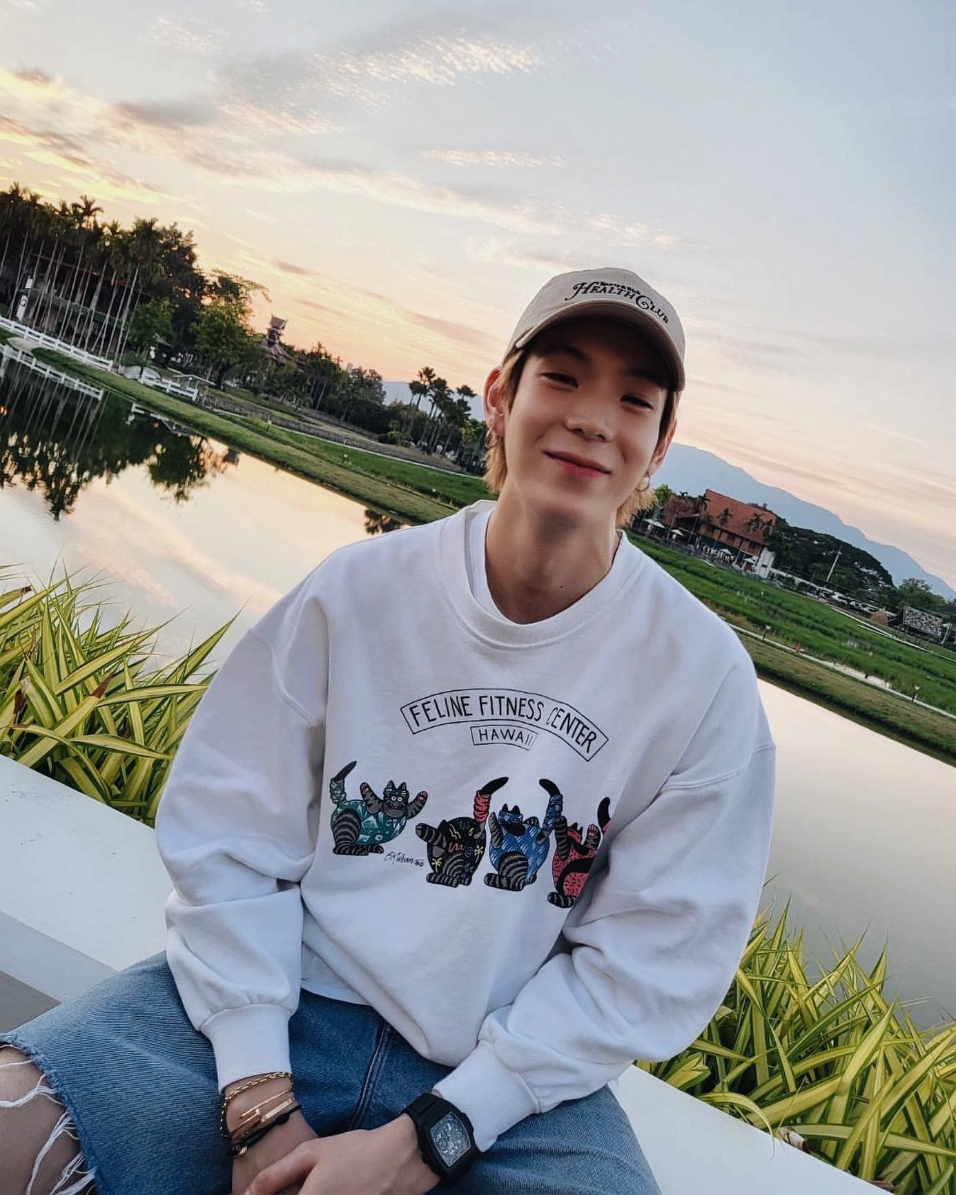 泰国仔Jaylerr穿搭：长得好看又有钱的人，平时是怎么穿衣的？