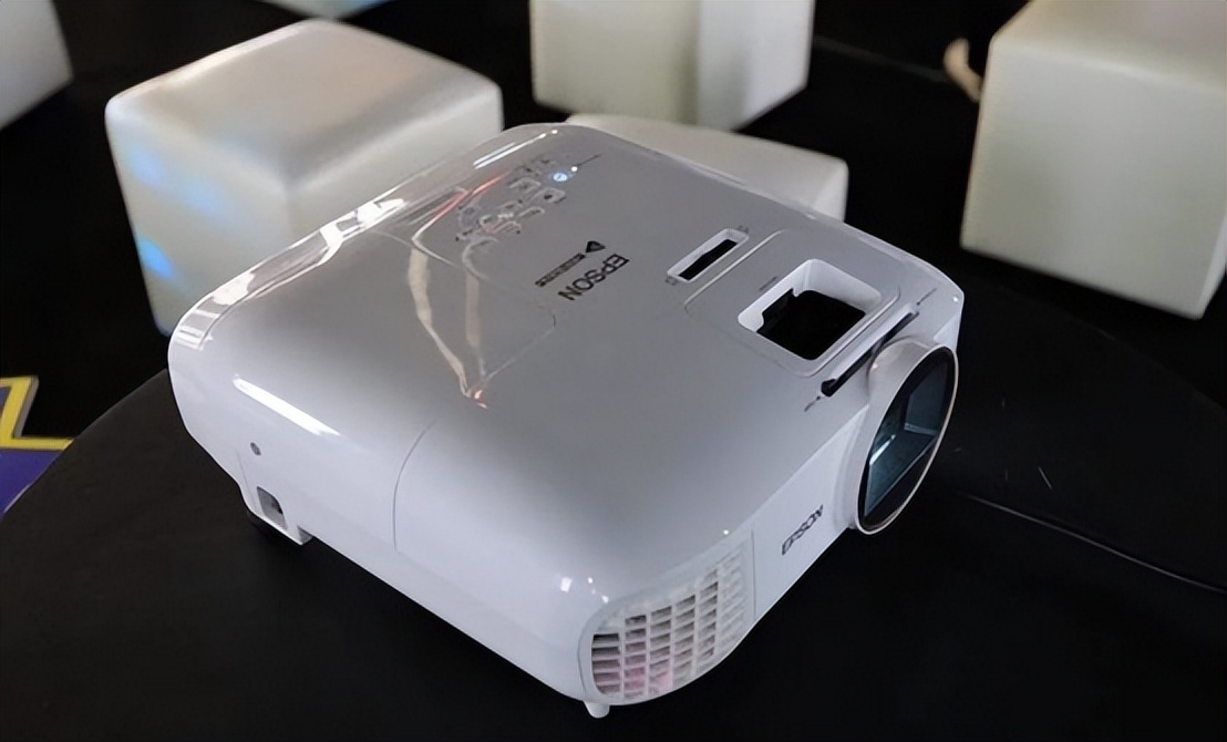 500元内家用投影仪十大品牌,什么牌子的家用投影仪好用又实惠