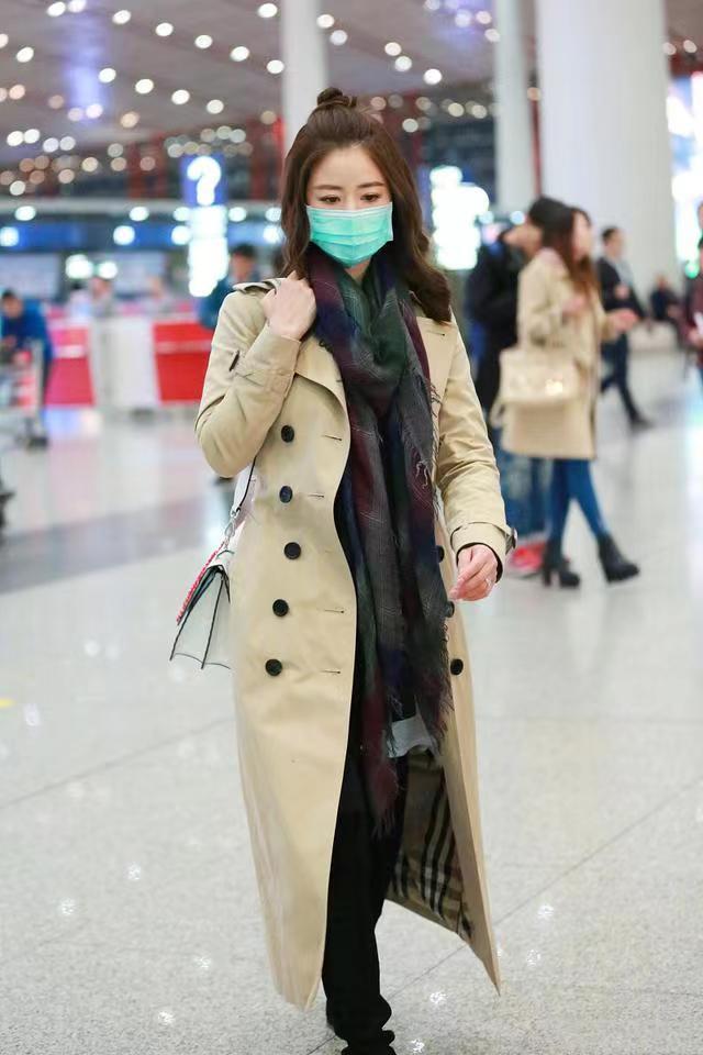 林心如冬季穿黑棉袄搭配图片,林心如紫色礼服裙穿搭