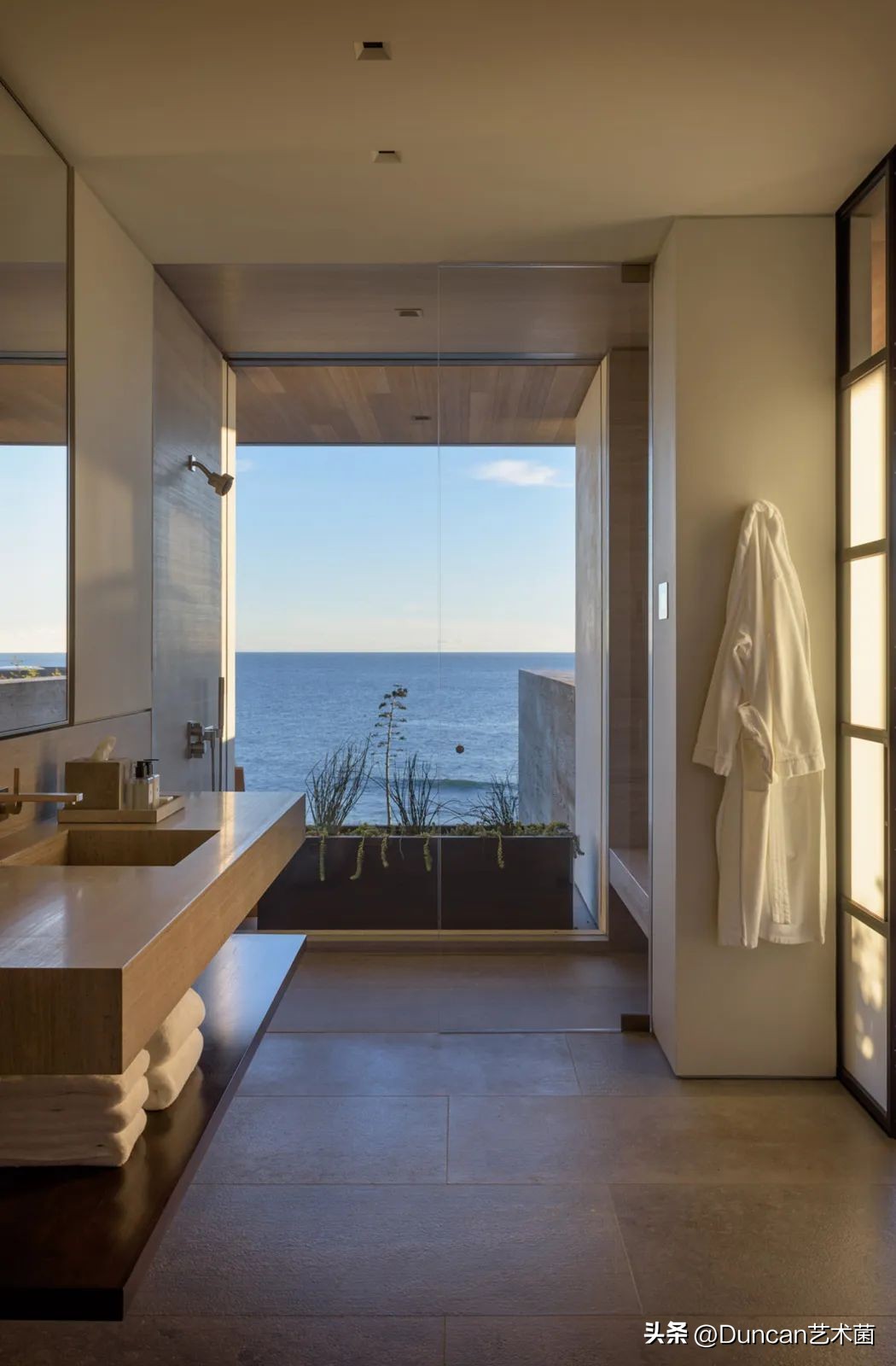 西雅图LucasInterior古朴隐逸的度假住宅