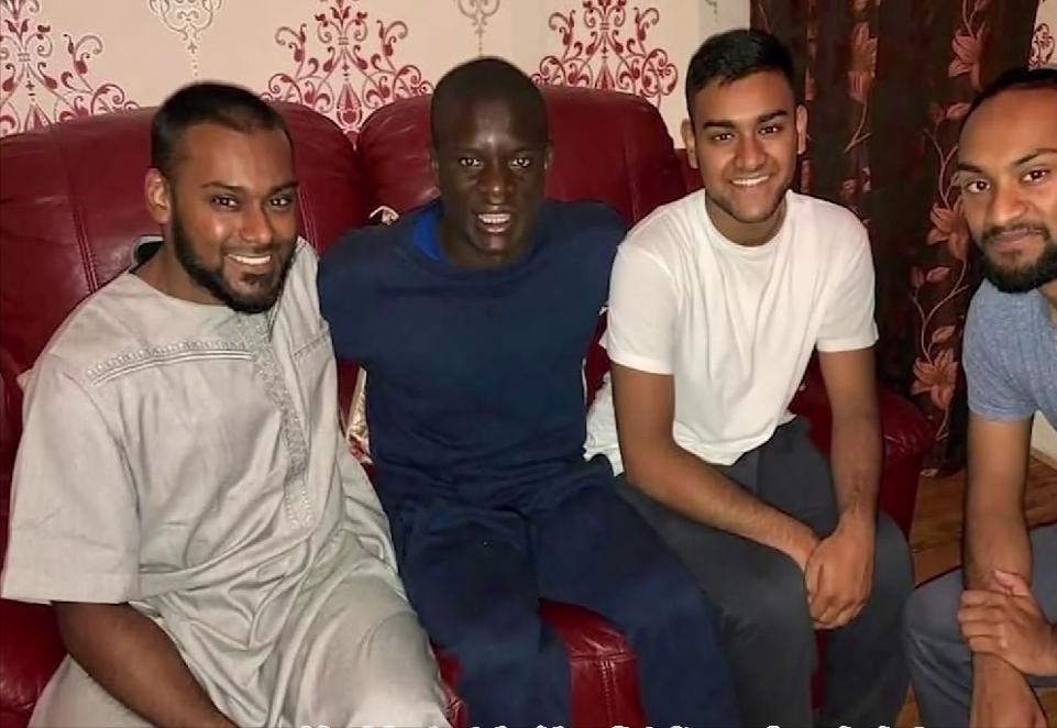 捡垃圾的富豪买豪车,小时候捡垃圾的明星